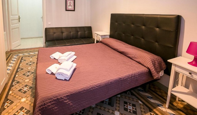 Hostal Balmes Centro