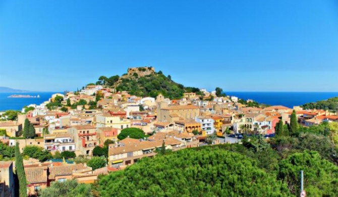 Begur Apartment Sleeps 4