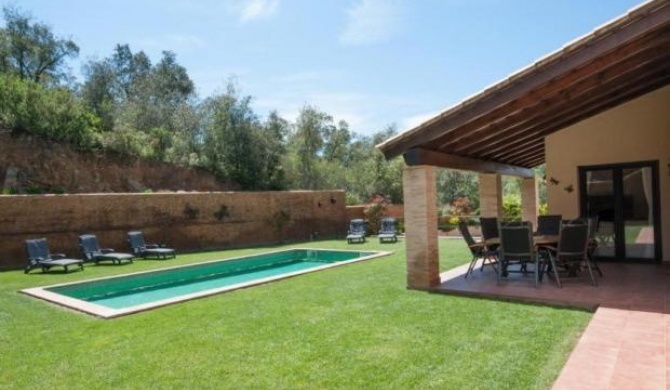 Begur Villa Sleeps 6 Pool WiFi