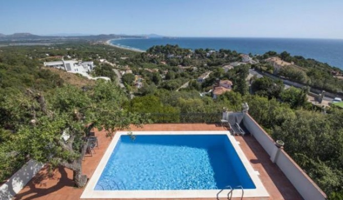 Begur Villa Sleeps 6 Pool WiFi