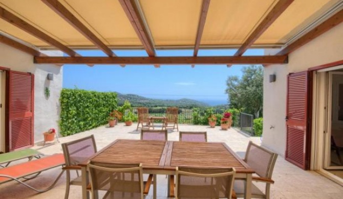 Begur Villa Sleeps 8 Pool Air Con WiFi