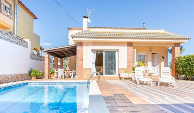 Blanes Villa Sleeps 8