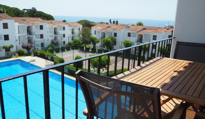 Apartamento en Calella de Palafrugell con vistas al mar, piscina y terraza