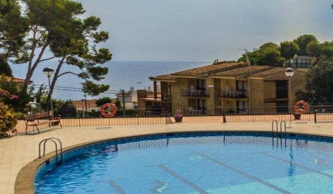 Calella de Palafrugell Apartment Sleeps 4 Pool