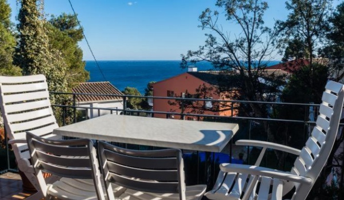 Calella de Palafrugell Apartment Sleeps 4 Pool