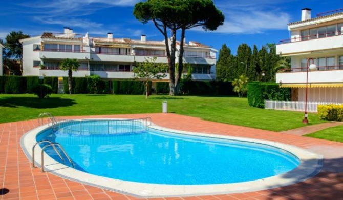 Calella de Palafrugell Apartment Sleeps 4 Pool