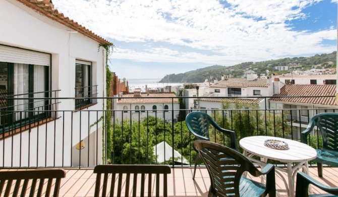 Calella de Palafrugell Apartment Sleeps 7