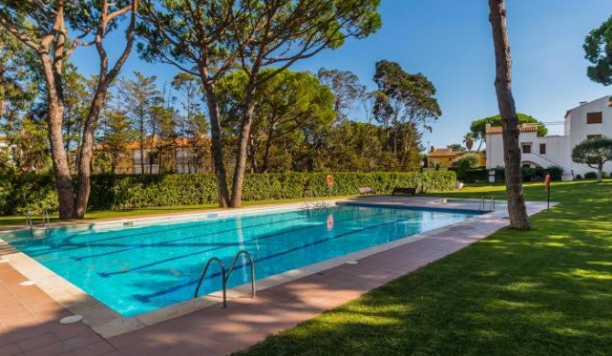 Calella de Palafrugell Holiday Home Sleeps 6 with Pool