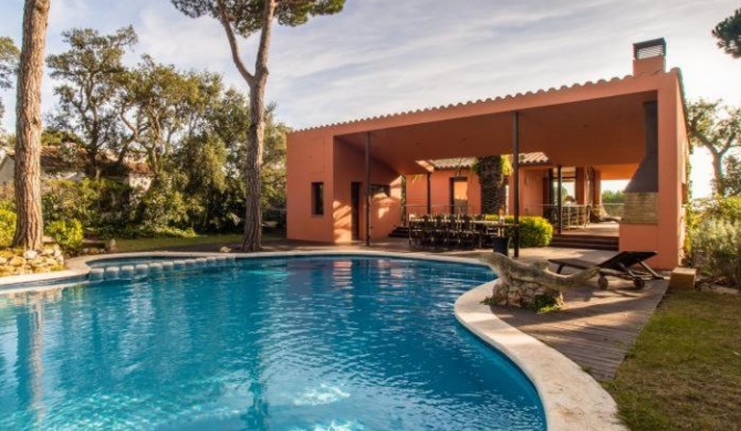 Calella de Palafrugell Villa Sleeps 6 Pool