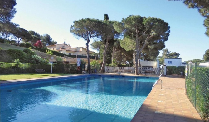 Amazing apartment in Castell-Platja dAro with 1 Bedrooms, Outdoor swimming pool and WiFi