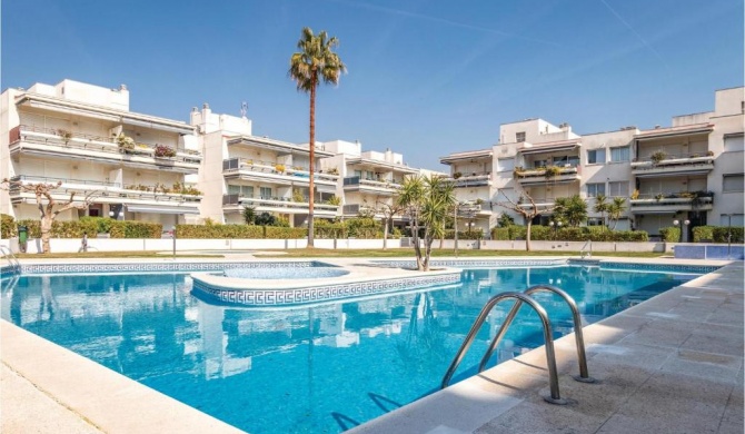 Awesome apartment in Cubelles with 3 Bedrooms, Outdoor swimming pool and Swimming pool