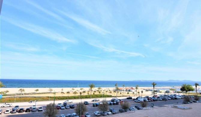 Apartamento con piscina y vistas al mar ref 154