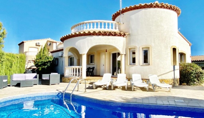 Villa Avondale 3bedroom villa with air-conditioning & private swimming pool