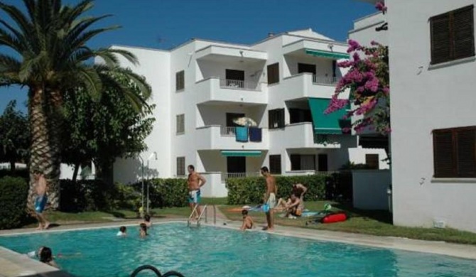 Apartamentos CALA MONTGO