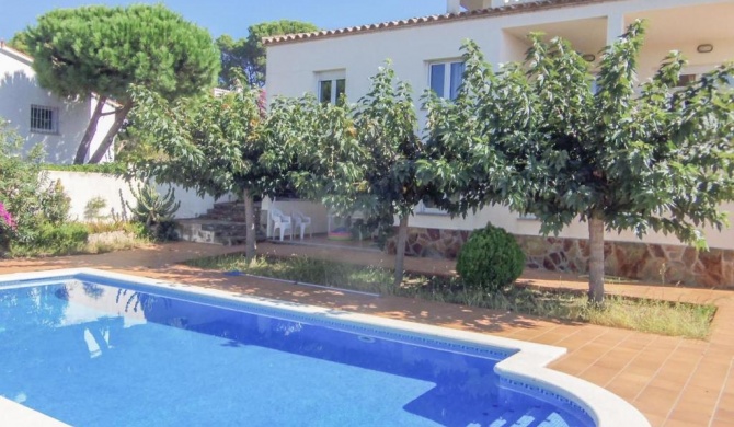 Spacious Holiday Home in L Escala with Swimming Pool