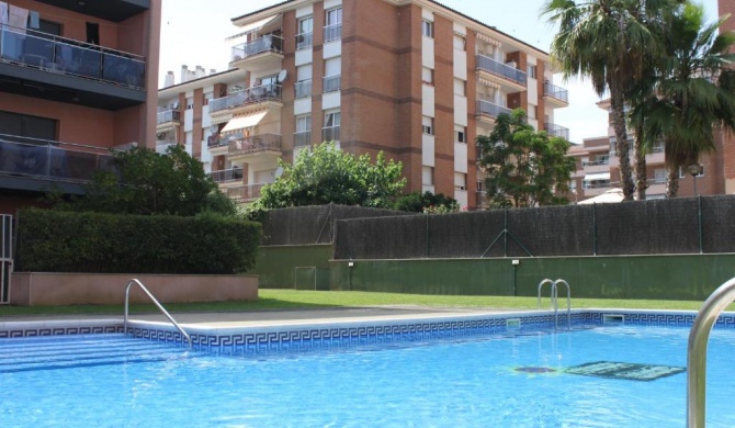 Fantastic 3 bedroom apartment, 300m to the sea