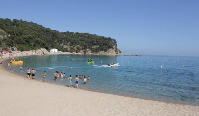 Happy Camp mobile homes in Camping Sènia Cala Canyelles