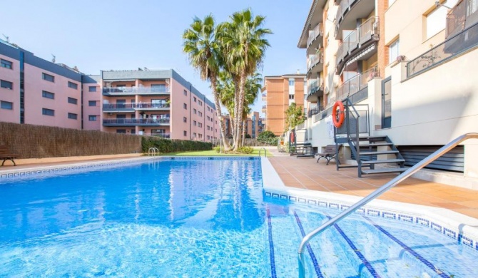 Lloret de Mar Apartment Sleeps 4