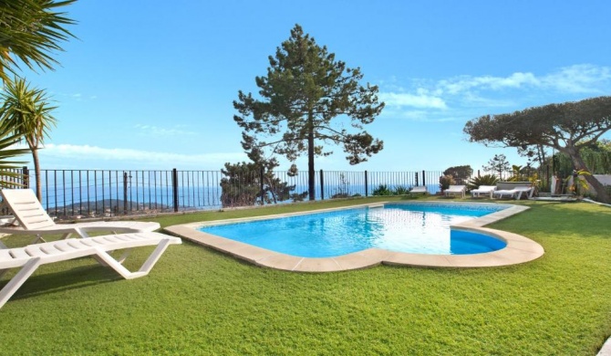 Lloret de Mar Villa Sleeps 10