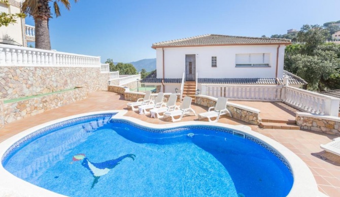 Lloret de Mar Villa Sleeps 14