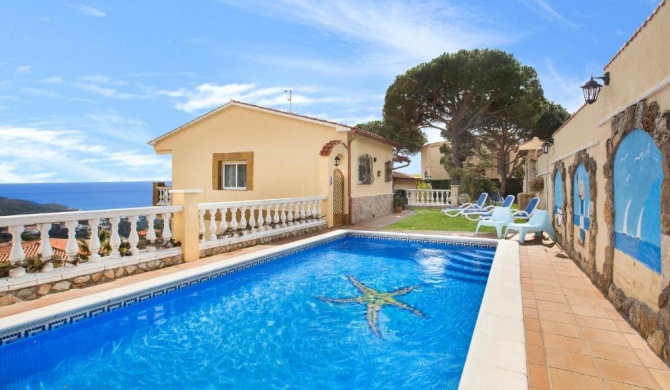 Lloret de Mar Villa Sleeps 6