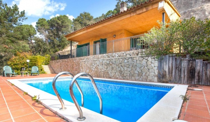 Lloret de Mar Villa Sleeps 6