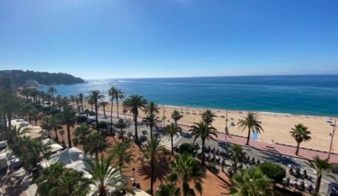 Mediterranean apartment in Lloret de Mar next to the Sea