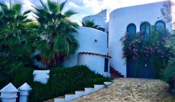 Casa Azul - Beautiful Ibiza-Style Apartment