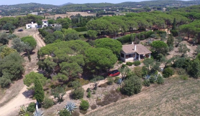 Country cottage in Palafrugell near Beach